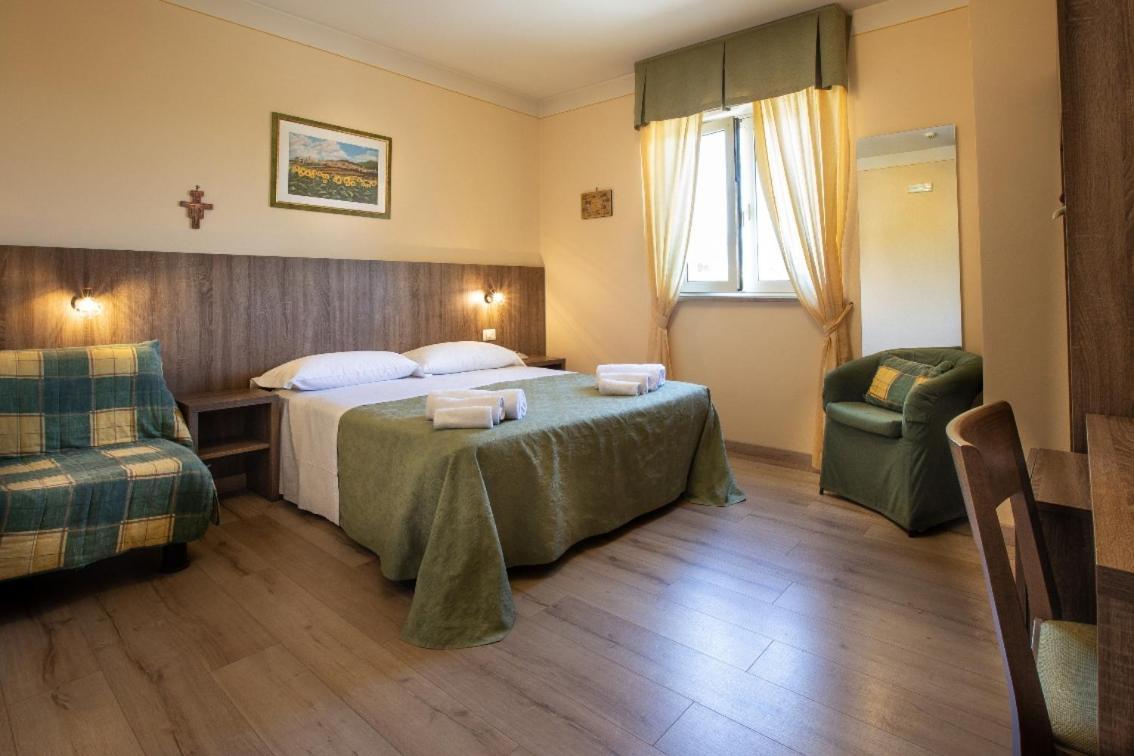 Hotel La Tavola Rotonda *